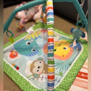 Baby play gym